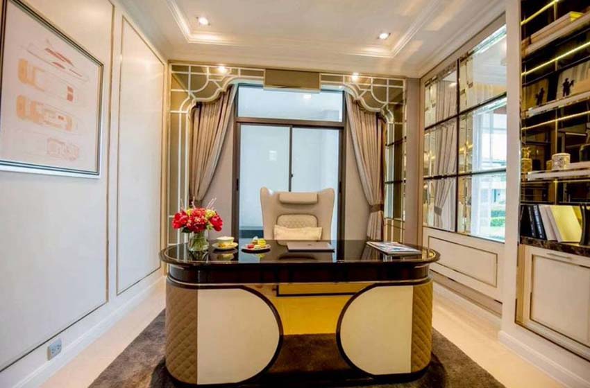 House with Shared Pool in Bangnatrad 